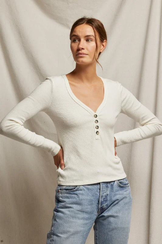 Lightweight Women Long Sleeve Top for Spring and Autumnevangeline