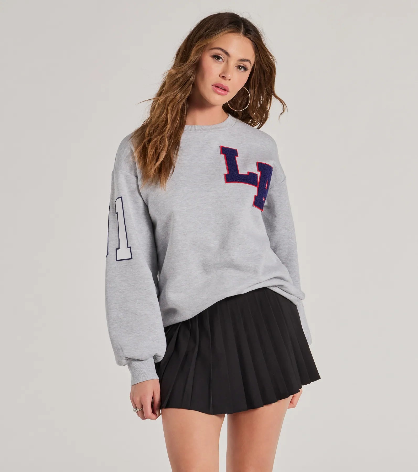 Cable - Knit Women Long Sleeve Top with a Cozy TextureLA Graphic Fleece Sweatshirt