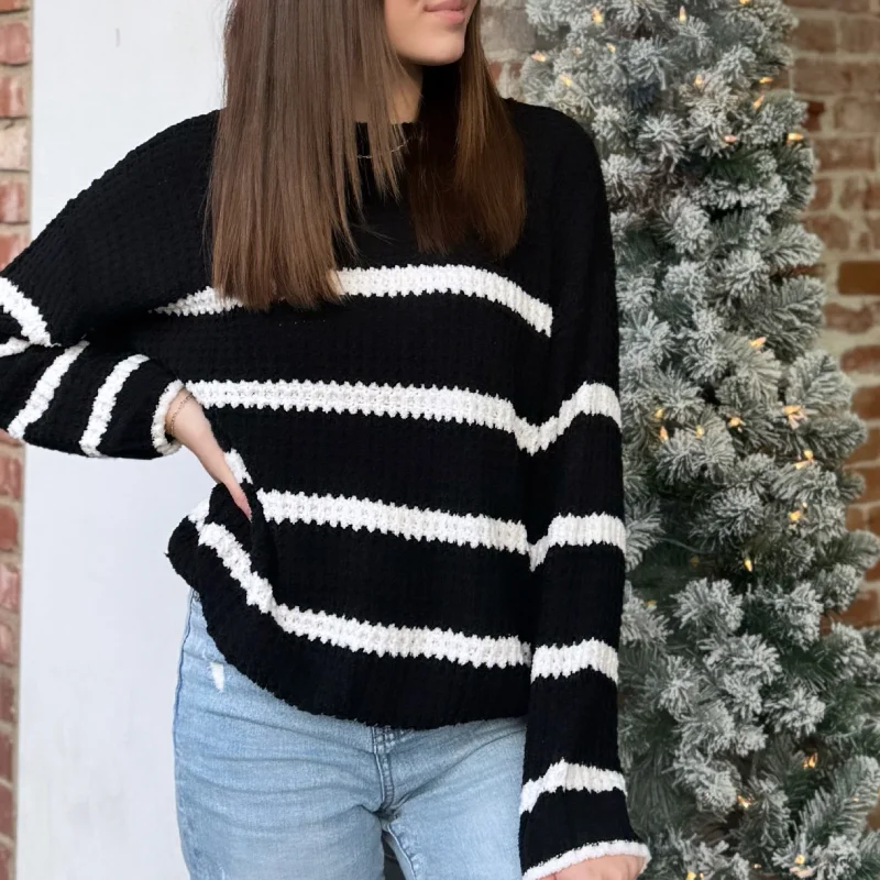 Cropped Women Sweater to Pair with High - Waisted BottomsEasily Impressed Knit Long Sleeve Sweater