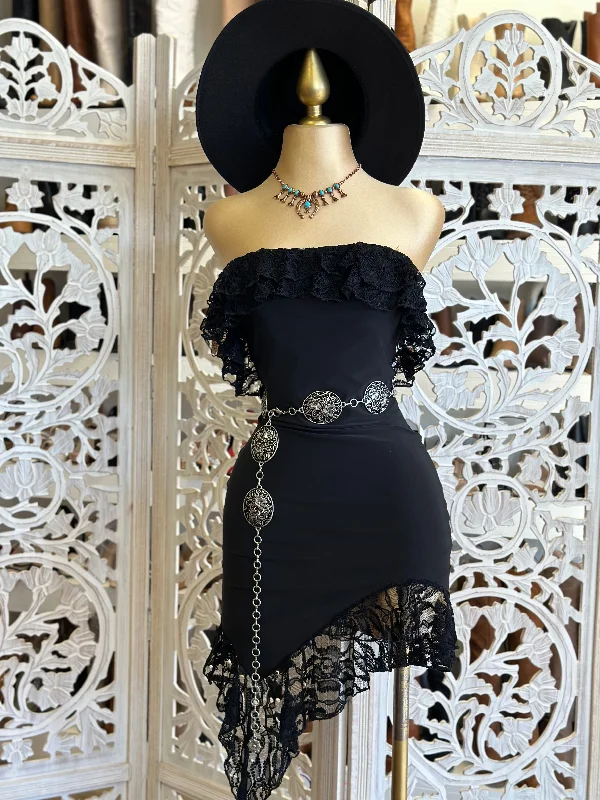 Pleated Women Dress with a Timeless and Elegant TextureBlack Lace Ruffle Off Shoulder Dress- Stretchy