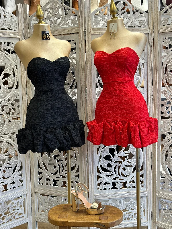 Lace - Embellished Women Dress for an Elegant and Sophisticated AppearanceScrunched Strapless Mini Dress