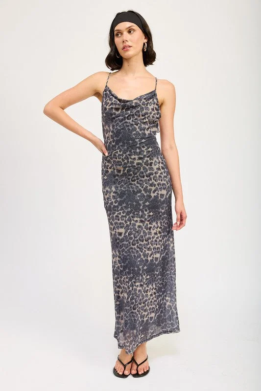 Empire Waist Women Dress to Accentuate the Bust and Conceal the WaistMaxi Dress