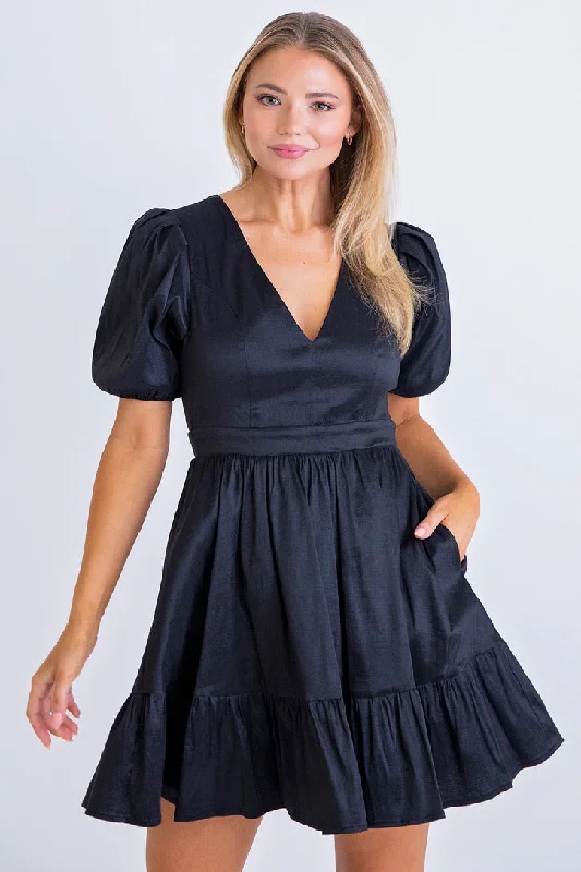 Long - Sleeve Women Dress in Velvet for a Luxurious Winter LookTaffeta Vneck Dress