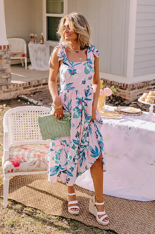 Mini Women Dress with a Short Hem for a Young and Trendy StyleCatalina Island Floral Midi