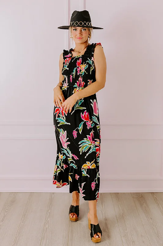 Empire Waist Women Dress to Accentuate the Bust and Conceal the WaistHappy Blooms Smocked Midi in Black