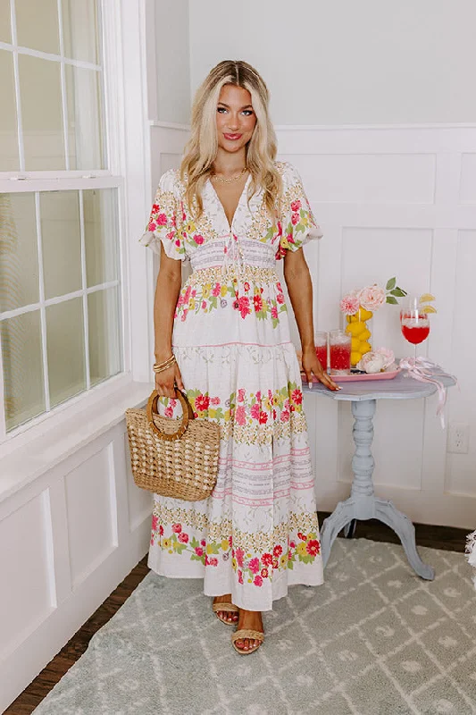 Pleated Women Dress with a Timeless and Elegant TextureSt. Tropez Stroll Floral Midi in Ivory