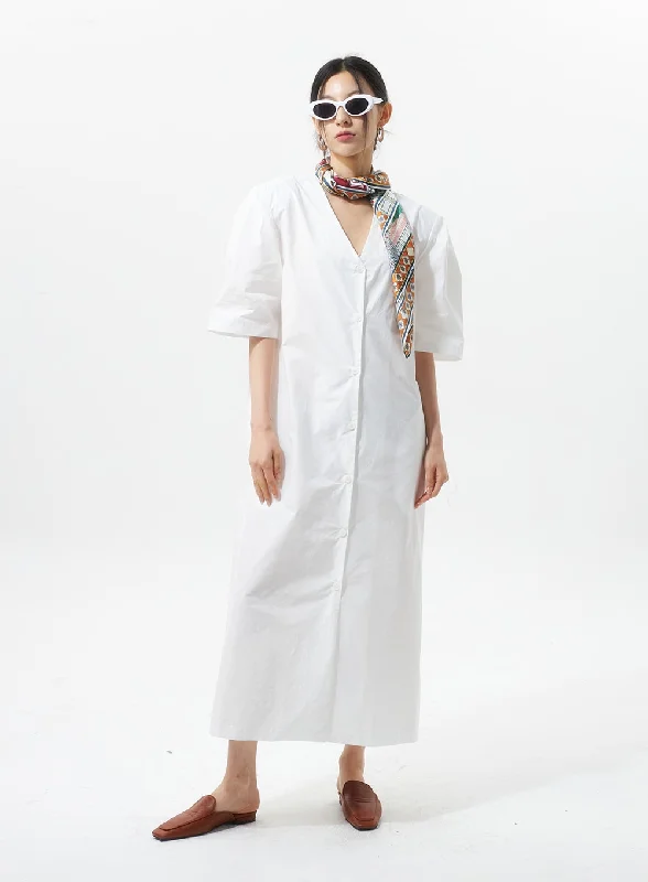 Halter Neck Women Dress to Show Off the Shoulders and NecklineWide Maxi Shirt Dress IU326