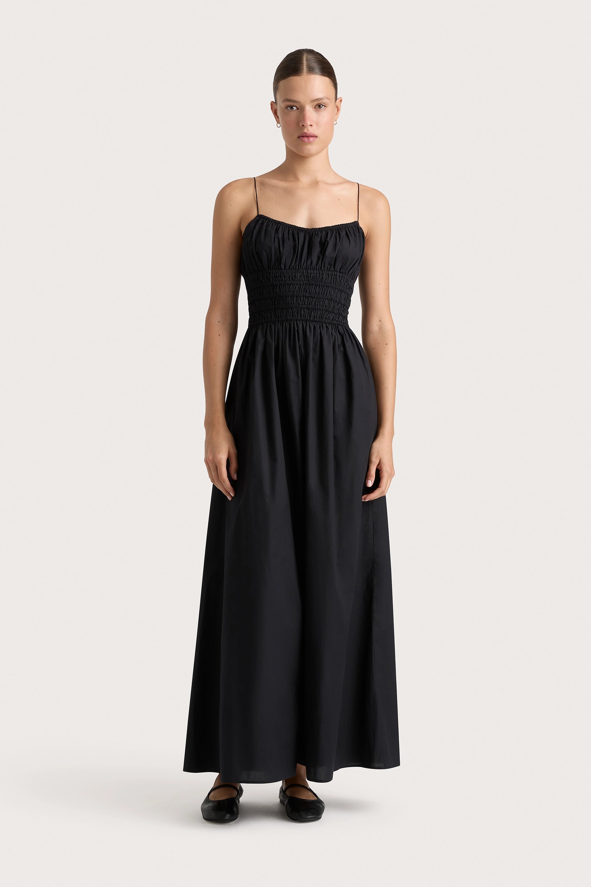 Long - Sleeve Women Dress in Velvet for a Luxurious Winter LookBaia Maxi Dress Black