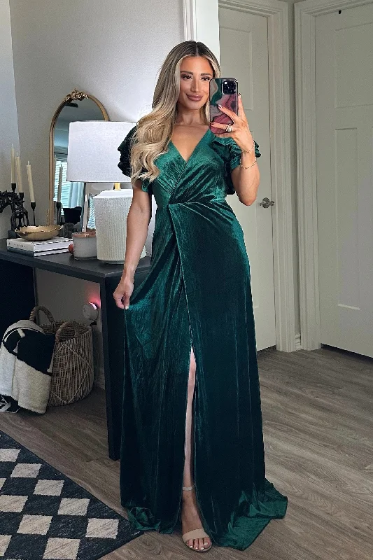 Off - the - Shoulder Women Dress for a Romantic and Feminine LookCampbell Velvet Maxi Dress: Emerald