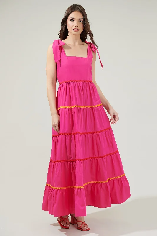 Empire Waist Women Dress to Accentuate the Bust and Conceal the WaistHannah Hall Tiered Maxi Dress